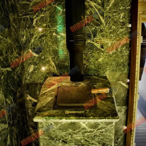 Печь банная Гефест ЗК в облицовке Президент из змеевика и дымоходом Шидель Перметер